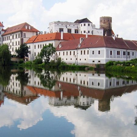 Only Apartments Jindřichův Hradec Buitenkant foto